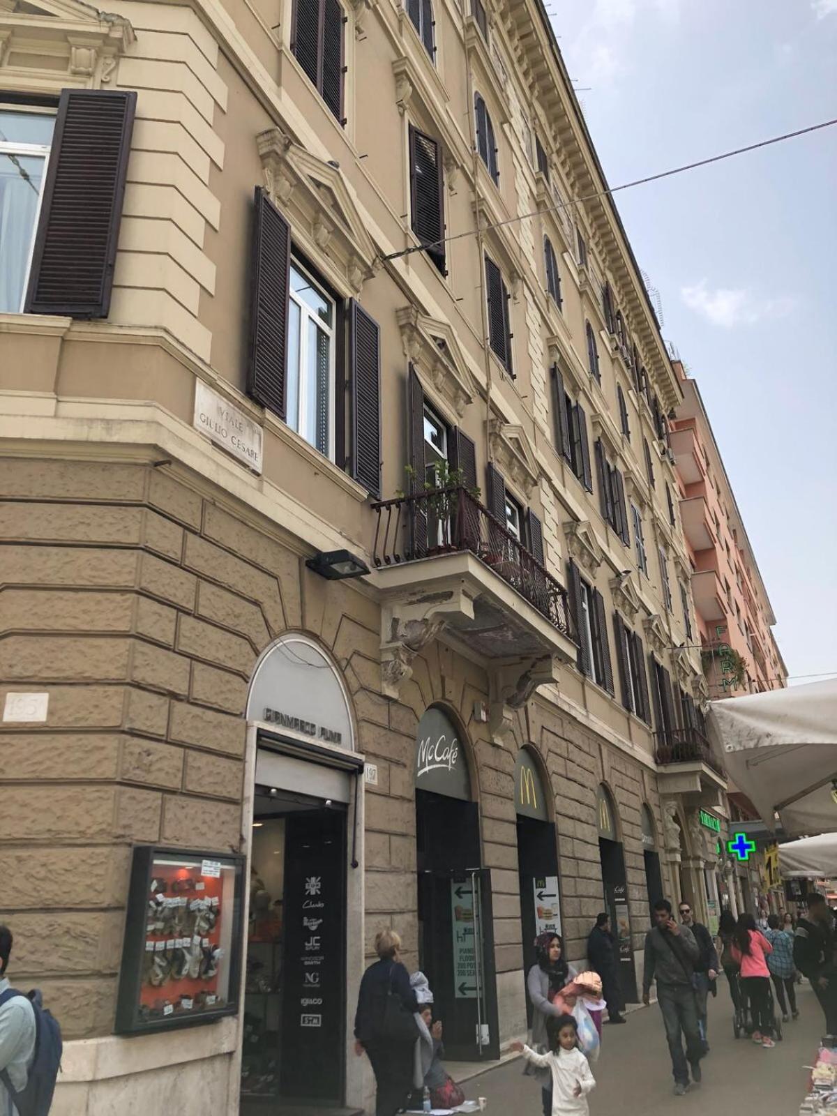 207 Inn, Rome